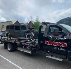 Truck-Towing-Company-Flatbed-Towing